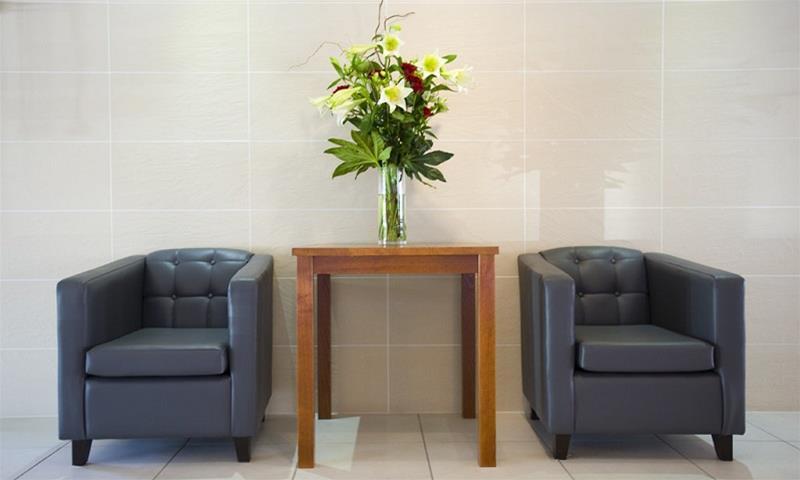 Holiday Inn Express London Gatwick Crawley, An Ihg Hotel Bagian luar foto